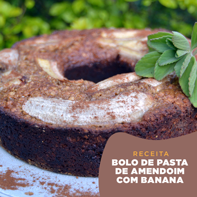 Bolo de Pasta de Amendoim com Banana